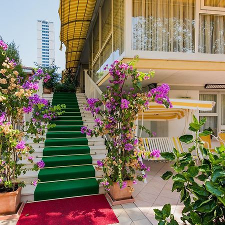 Hotel Donatello 체제나티코 외부 사진