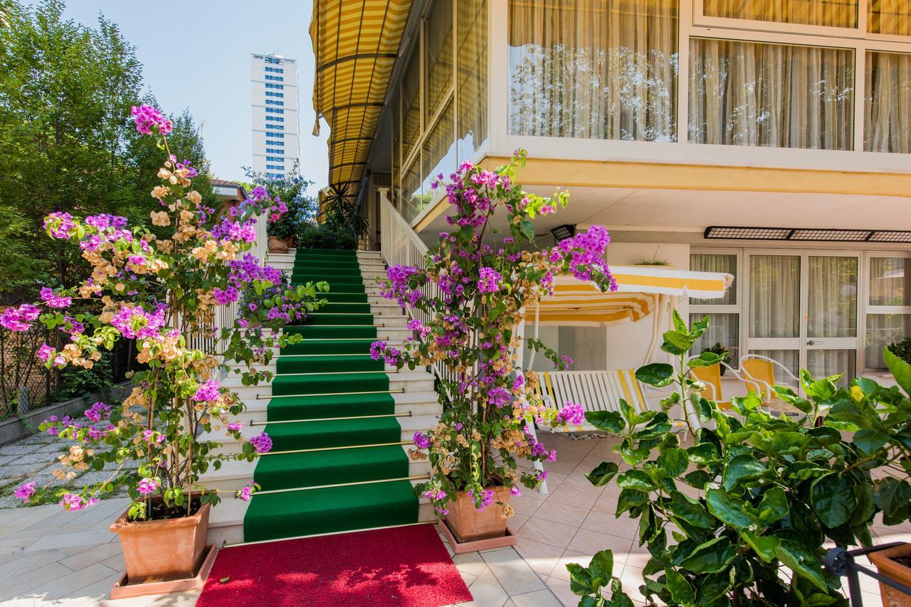 Hotel Donatello 체제나티코 외부 사진